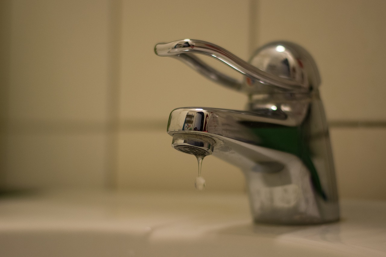 How to Fix a Leaking Tap in 10 Easy Steps